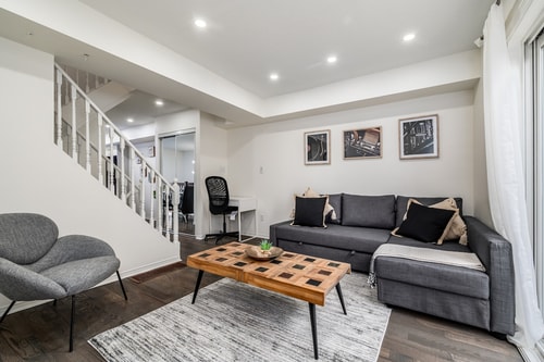 Elegant 2 Bedroom Townhome