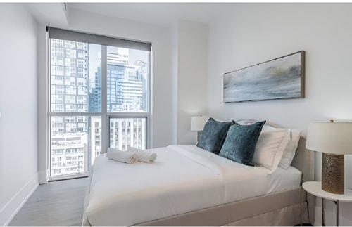 Executive 2 Bedroom Condo with Balcony and Ocean View