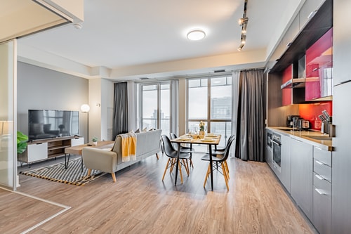 Elegant 1BR, High Floor, Balcony, Lake View