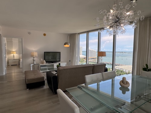 Family Friendly 2 Bedroom Condo with Balcony