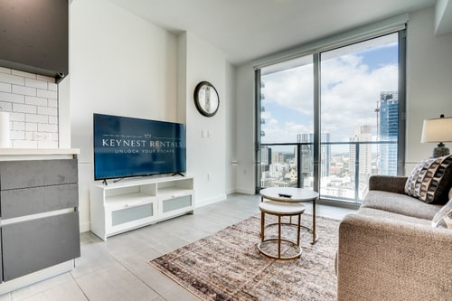 Enchanting 1 Bedroom Condo with City View