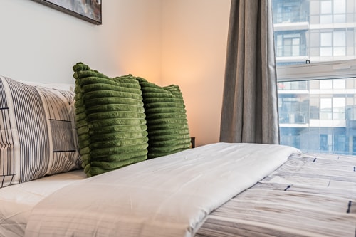 Charming 1 BR - 1 Bath, Parking