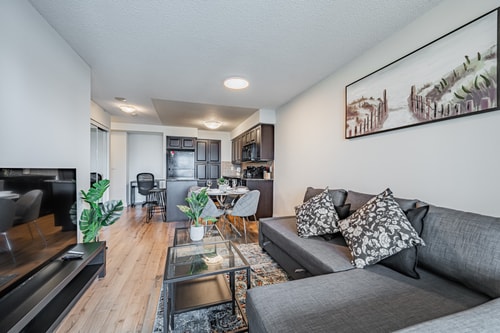 Spacious 1BR+1WR Apartment with Balcony