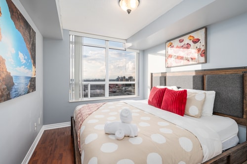 LUXURIOURS 2BR-2BTH Apartment