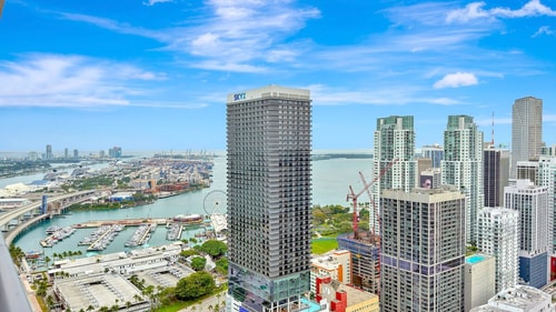 Stunning Studio Apt In The Heart of Miami