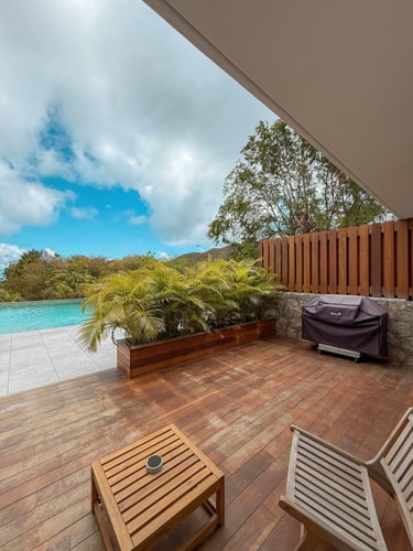 Studio with direct access to the pool | Villa 6 Aura Anse-Marcel