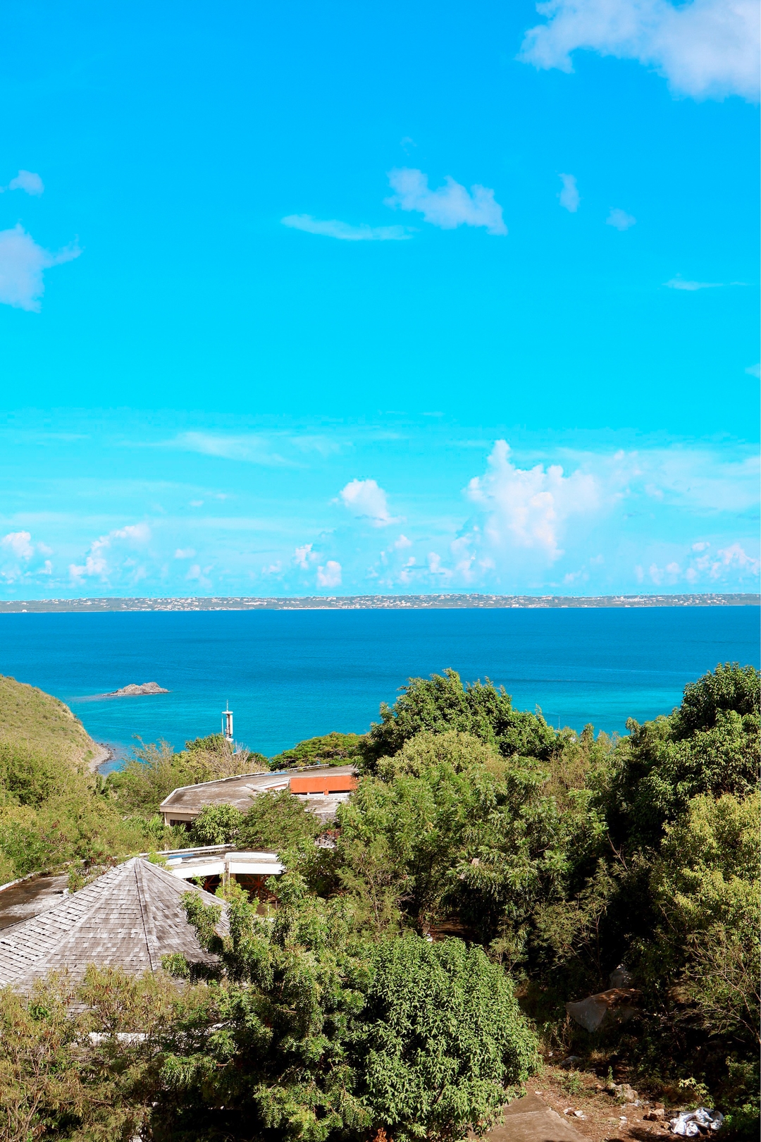 Aura | 1B Ocean View with Concierge, Kitchen (R10) 5 Aura Anse-Marcel