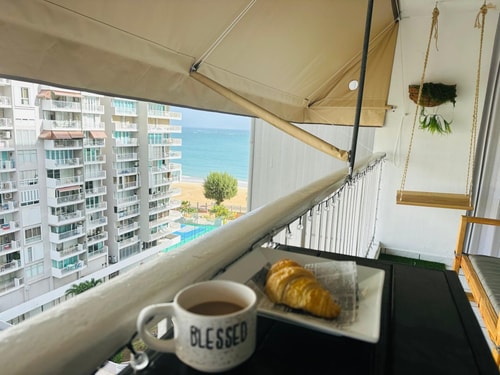 Apartment with access to the beach