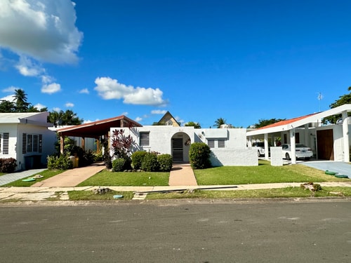 Dorado del Mar Home walk to the beach