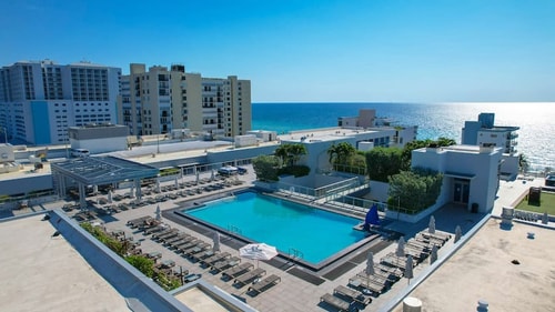 Luxury Apartment in Hollywood Beach * Ocean View