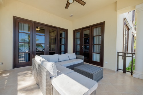 Casa De Jean | Beachfront 2BR Suite