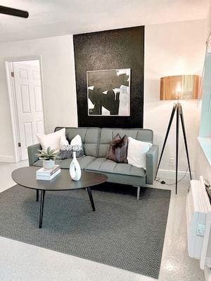 BOHO Apt.1 Close to  BEACH | Airport | Cruise port