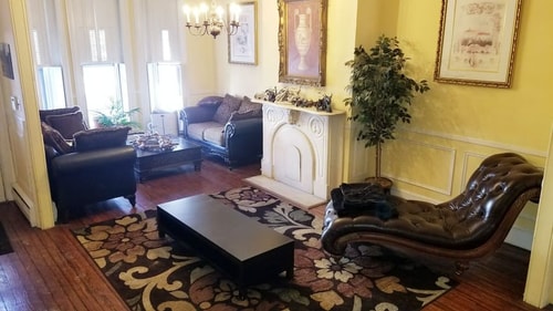 3 Beautiful Nurse, Medical, Grad Student Housing