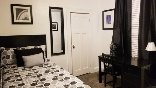 4 GLAMOROUS Nurse, Medical, Grad Student Housing