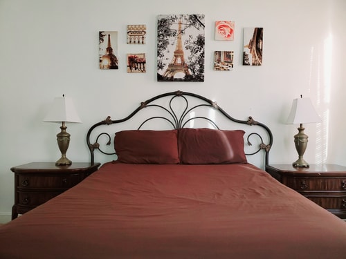 2 Charming Nurse, Medical, Grad Student Housing