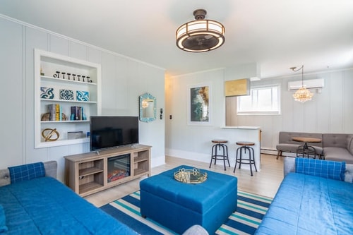 Renovated Apt In Historic Dist w 2 Parking Spots