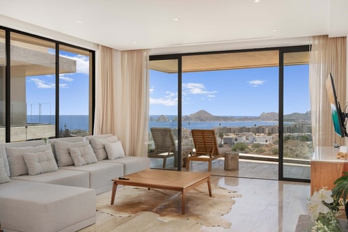 Enjoy your perfect vacation in this 3 bd