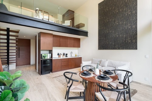 Loft w/ Private Patio, 7 Pools, Gym & WiFi & AC