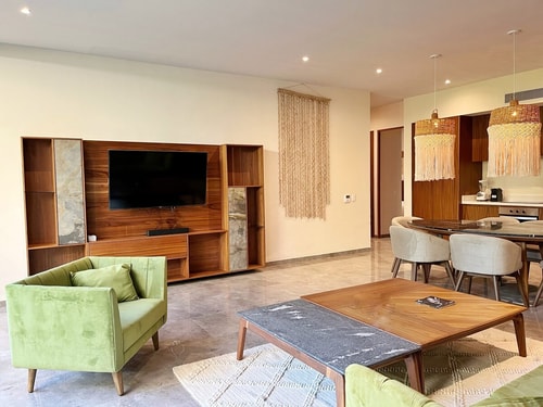 Beautiful two bedroom for 6 guests