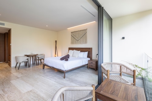 Lovely studio at Temple II