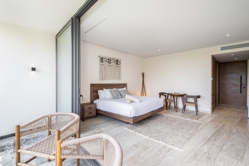 Bright and Cozy Studio with Pool View – Perfect for Couples