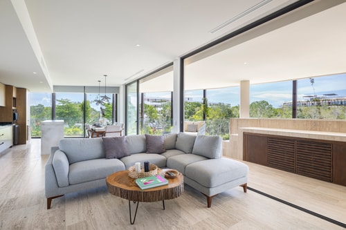 Stylish 1BD Retreat Private Pool Wi-Fi Garden View