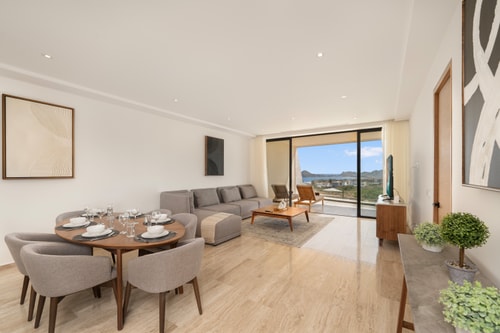 Oceanview Escape • Fast Wi-Fi • AC • Chic Design