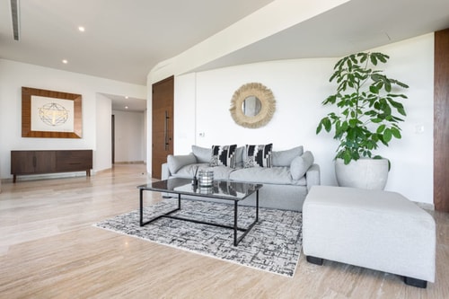 Lavish 3 BD Apartment with Private Pool