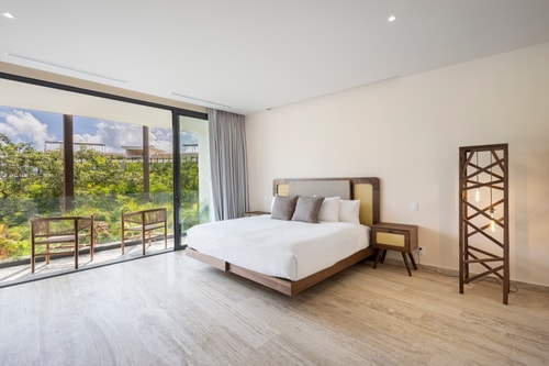 Unique penhouse with private pool & jungle view!