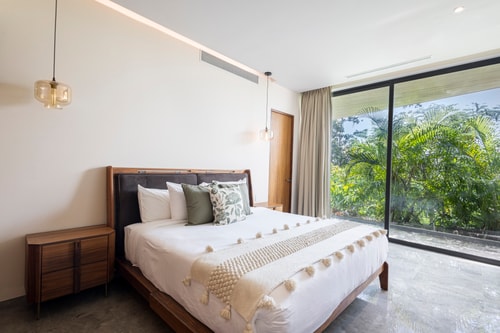 Chic 3BR w/ Private Pool, Gym & Stunning Views