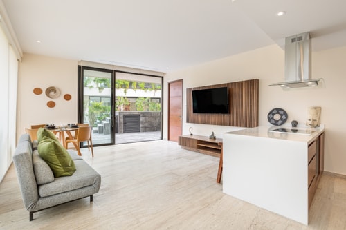 Jungle Hideaway · WiFi · A/C · Private Pool