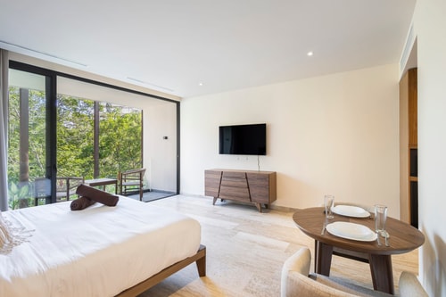 Pool-View Studio Retreat | Wi-Fi, Smart TV & AC