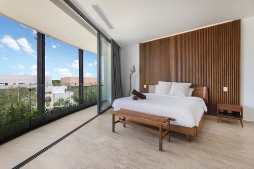 Stylish 1BD Retreat Private Pool Wi-Fi Garden View
