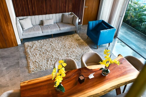 Luxury 3BR Penthouse • Pool View • Wi-Fi & A/C