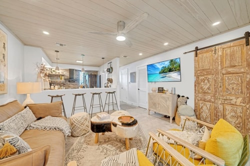 Elegant Okaloosa Island Beach Access 1BR Retreat