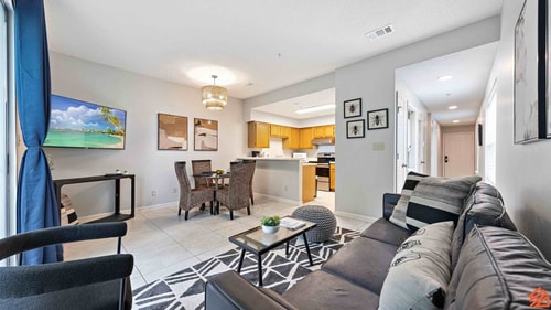 Relaxing Condo Close to Baytowne Wharf & Beaches!