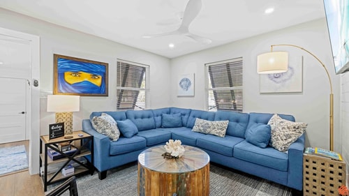 The Surf House: Stylish 2BR Haven