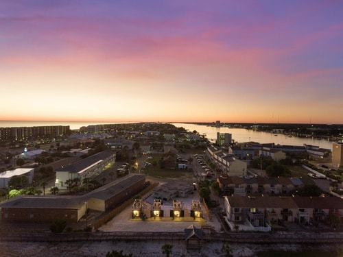 The Saltwater Container: A Beachside Oasis