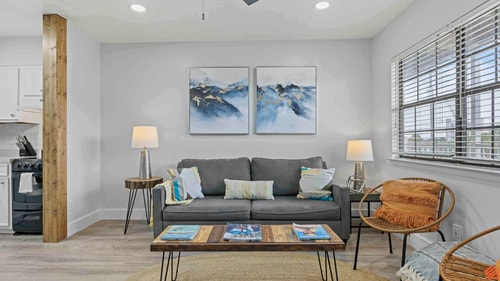 Escape to Colorful Okaloosa Island 1BR Condo