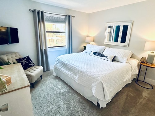 Venus 205 | Beach Service Included | Beach Getaway