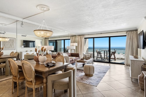 Central Destin Gulf Front 2BR Boho Chic w/ Balcony