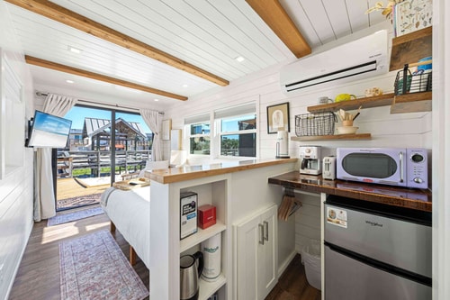 Tiny Home by the Sea: Beach Lover’s Dream