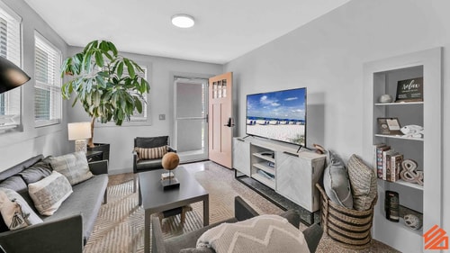 Okaloosa Island 2BR Beach Bungalow on Beach Access