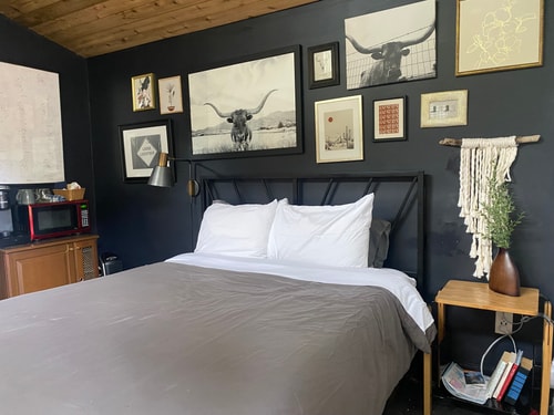 Charming Studio • Near Airport • Stylish & Comfy