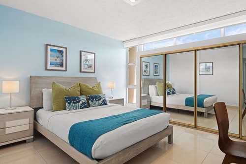 Tropical Beachfront 2B Apt