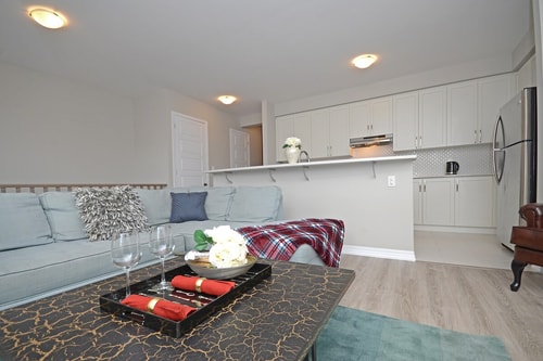 Elegant 3-Bedroom Townhome! Modern Comfort & Style