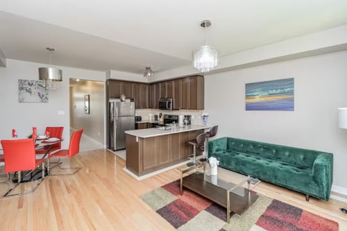 Fully Furnished Townhome ! Milton ! 3 bedrooms!