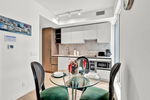 Brand new studio apartment! Near CN Tower! Toronto