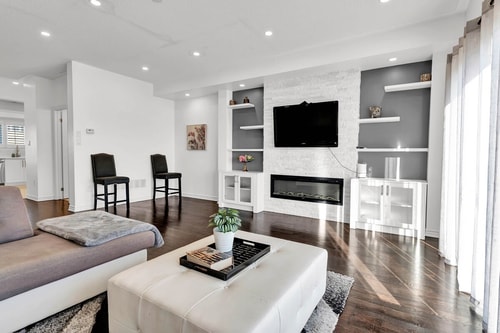 Modern 3 bedroom home - Brampton/Mississauga