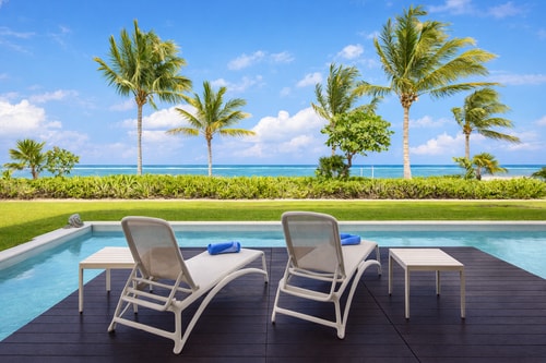 Luxury Beachfront Condo | Private Pool & Jacuzzi